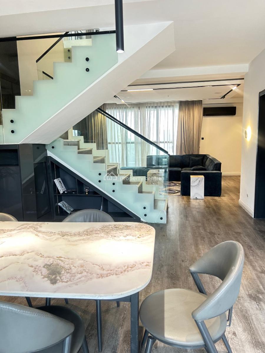 Papaya Spacious - 2 Bedrooms Apartment with Snooker Board  and Swimmin, Ikoyi, Lagos, Flat / Apartment Short Let