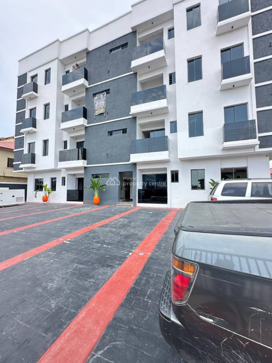 Spacious 3-bedroom Apartment, Lekki Phase 1, Lekki, Lagos, Flat / Apartment for Sale