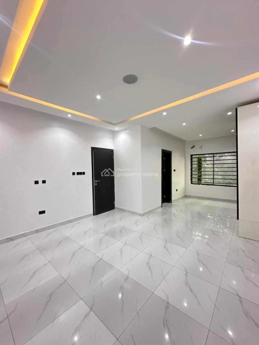 Spacious 3-bedroom Apartment, Lekki Phase 1, Lekki, Lagos, Flat / Apartment for Sale