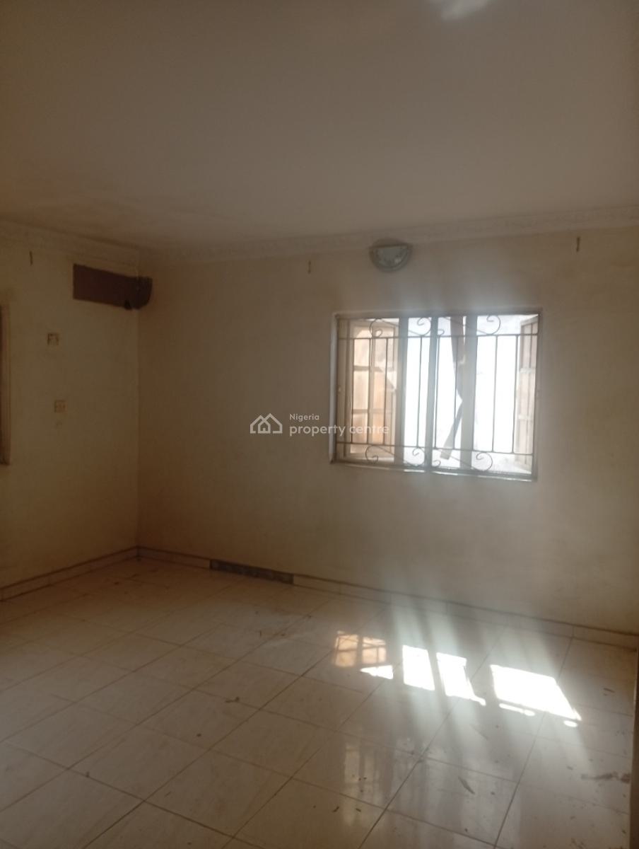 Decent 3 Bedroom Flat with Pop Modern Facilities Upstairs, Gra Phase 2, Magodo, Lagos, Flat / Apartment for Rent