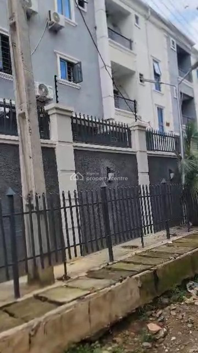 Distress 9flats of 4nos of 3bedroom, Ajao Estate Intl Airport Road Lagos, Isolo, Lagos, Block of Flats for Sale
