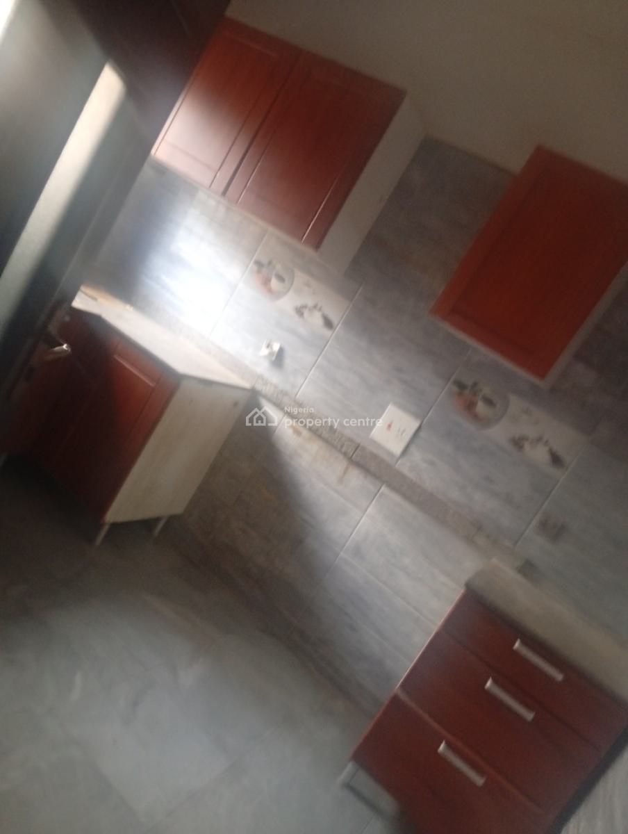 Clean Executive 3bedroom Flat with Pop Modern Facilities Ground Floor, in Secured Estate at Gra Ogudu, Gra, Ogudu, Lagos, Flat / Apartment for Rent