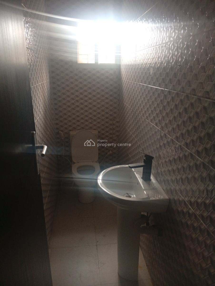 Clean Executive 3bedroom Flat with Pop Modern Facilities Ground Floor, in Secured Estate at Gra Ogudu, Gra, Ogudu, Lagos, Flat / Apartment for Rent