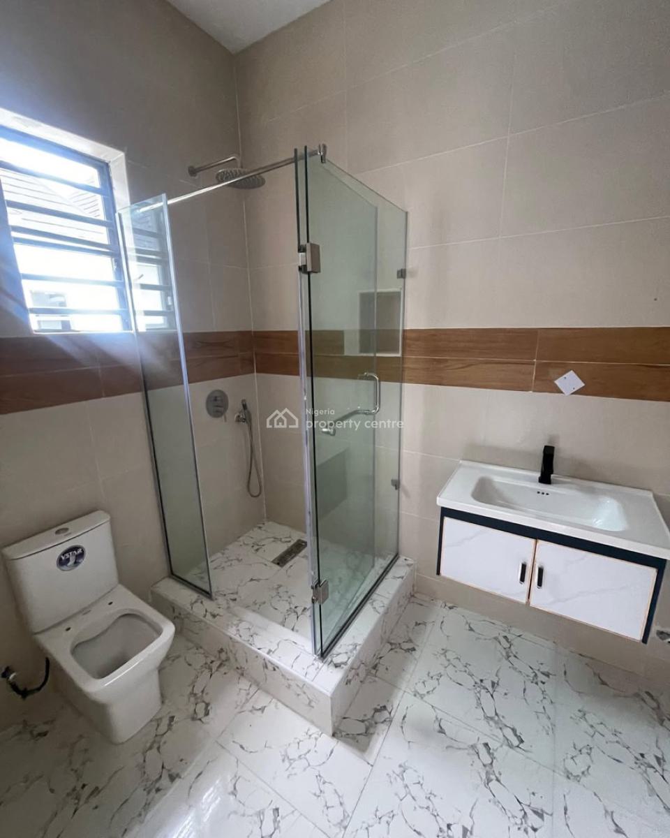Luxury 3 Bedrooms Terrace, Ajah, Lagos, House for Sale