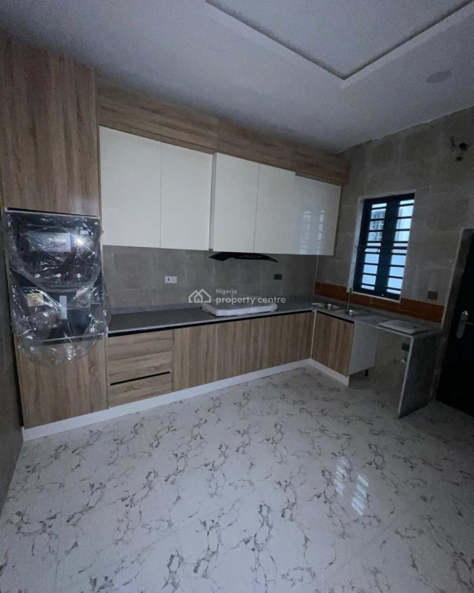 Luxury 3 Bedrooms Terrace, Ajah, Lagos, House for Sale