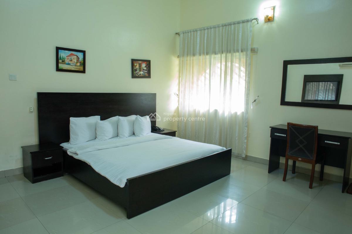 Spacious and Well Finished 1bedroom Apartment, Wuse 2, Abuja, Flat / Apartment Short Let