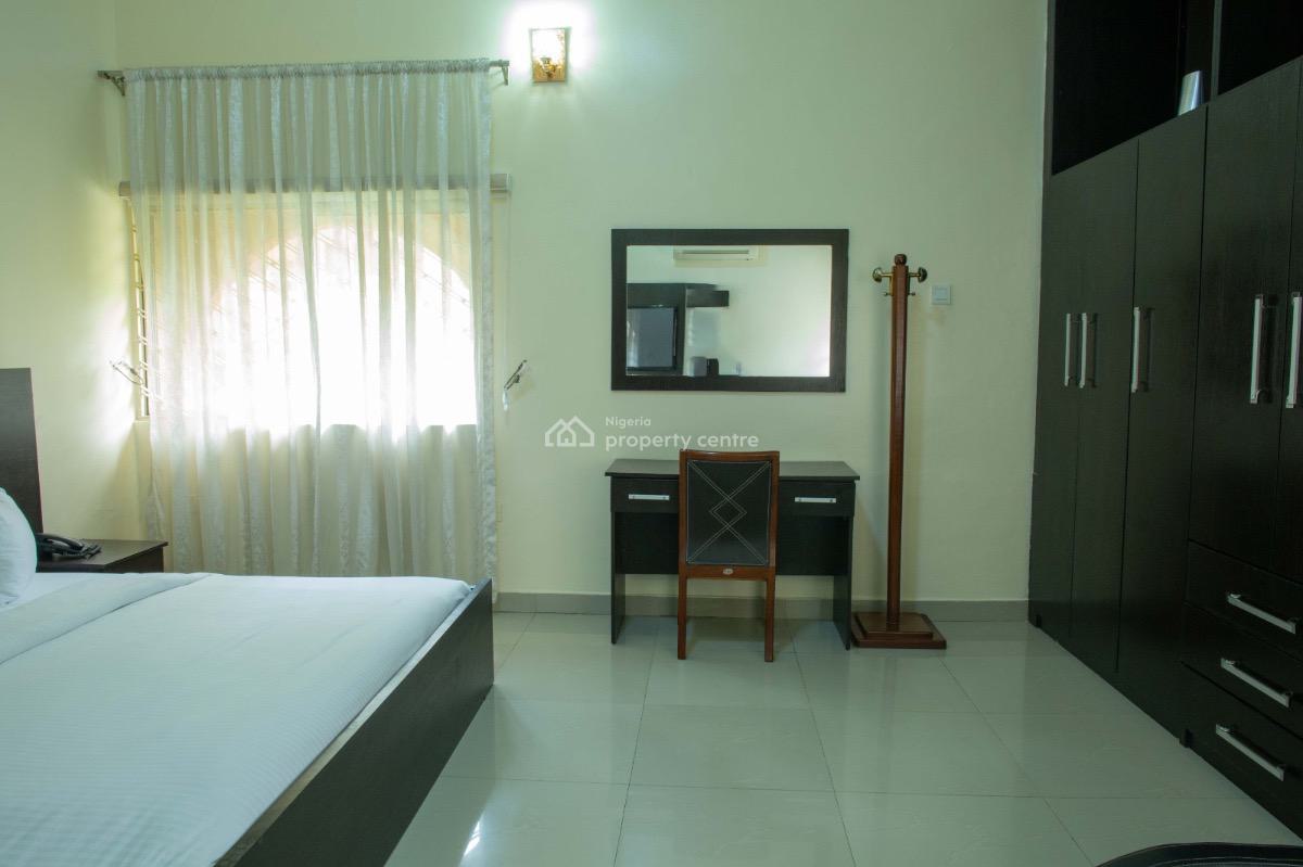 Spacious and Well Finished 1bedroom Apartment, Wuse 2, Abuja, Flat / Apartment Short Let