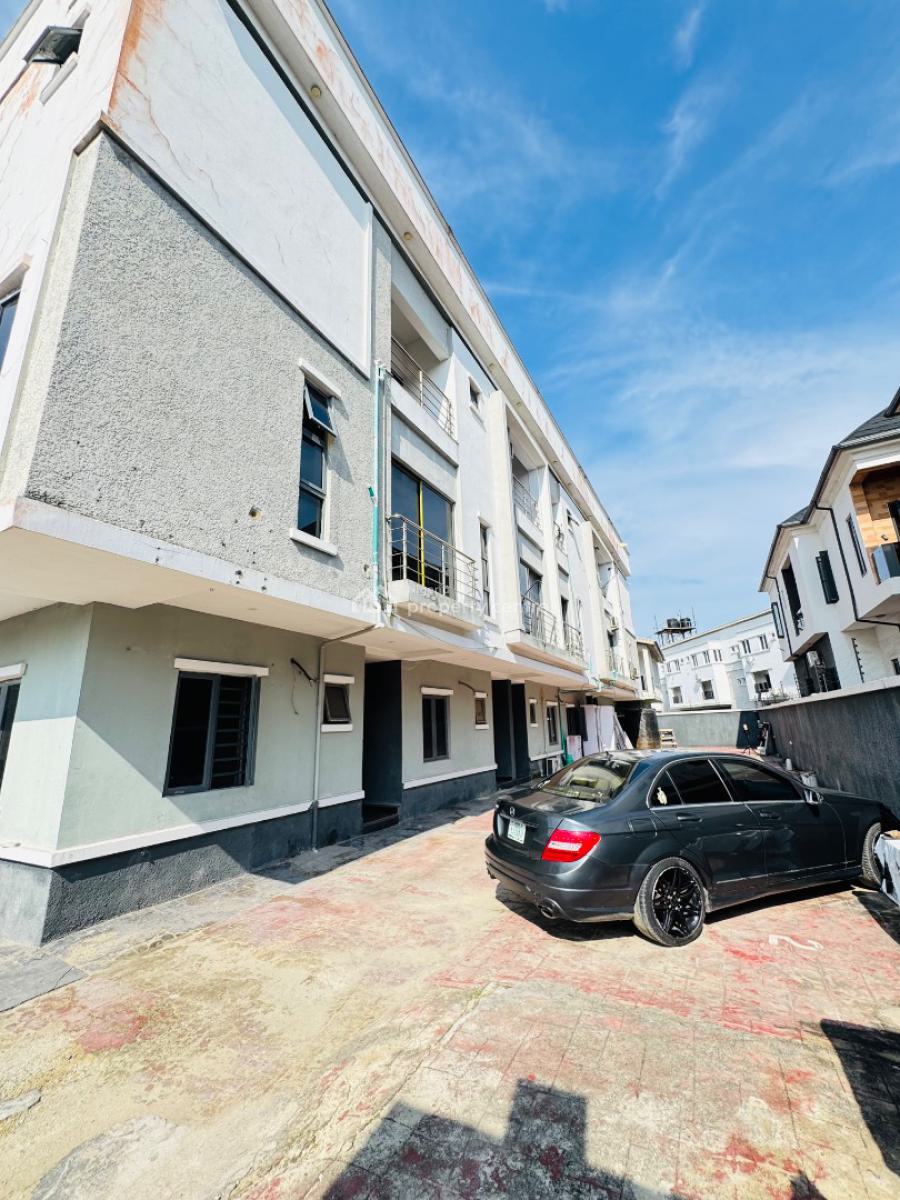 Spacious Master Bedroom (shared Apartment), Orchid Road, Lekki, Lagos, Self Contain (single Rooms) for Rent