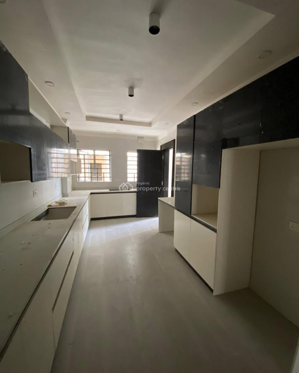 Lovely 4 Bedroom Apartment Bedroom with Private Cinema and Bq, Lekki Phase 1, Lekki, Lagos, House for Sale