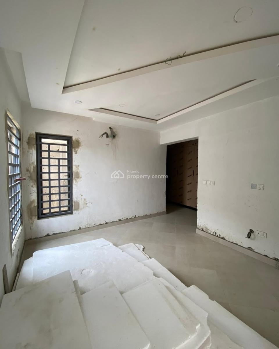 Lovely 4 Bedroom Apartment Bedroom with Private Cinema and Bq, Lekki Phase 1, Lekki, Lagos, House for Sale