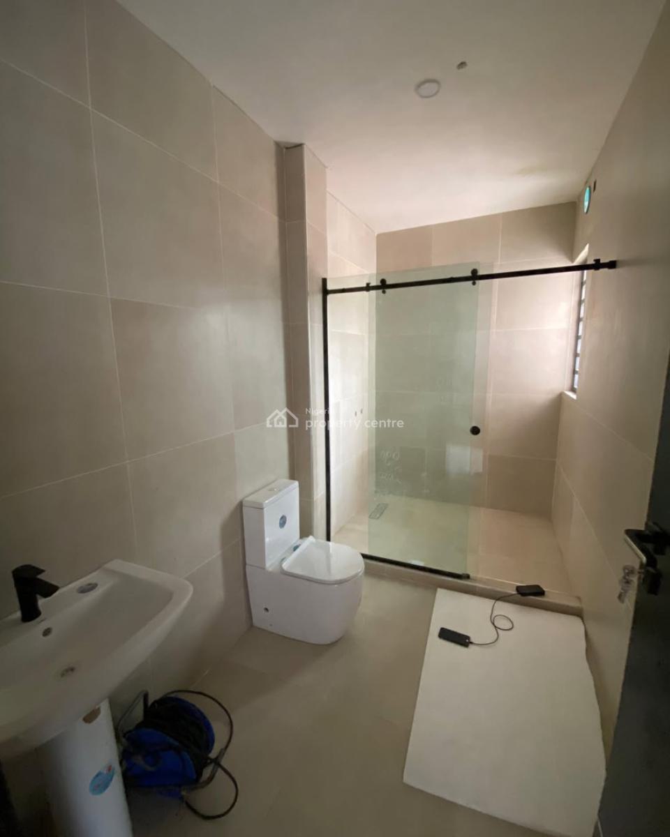 Lovely 4 Bedroom Apartment Bedroom with Private Cinema and Bq, Lekki Phase 1, Lekki, Lagos, House for Sale