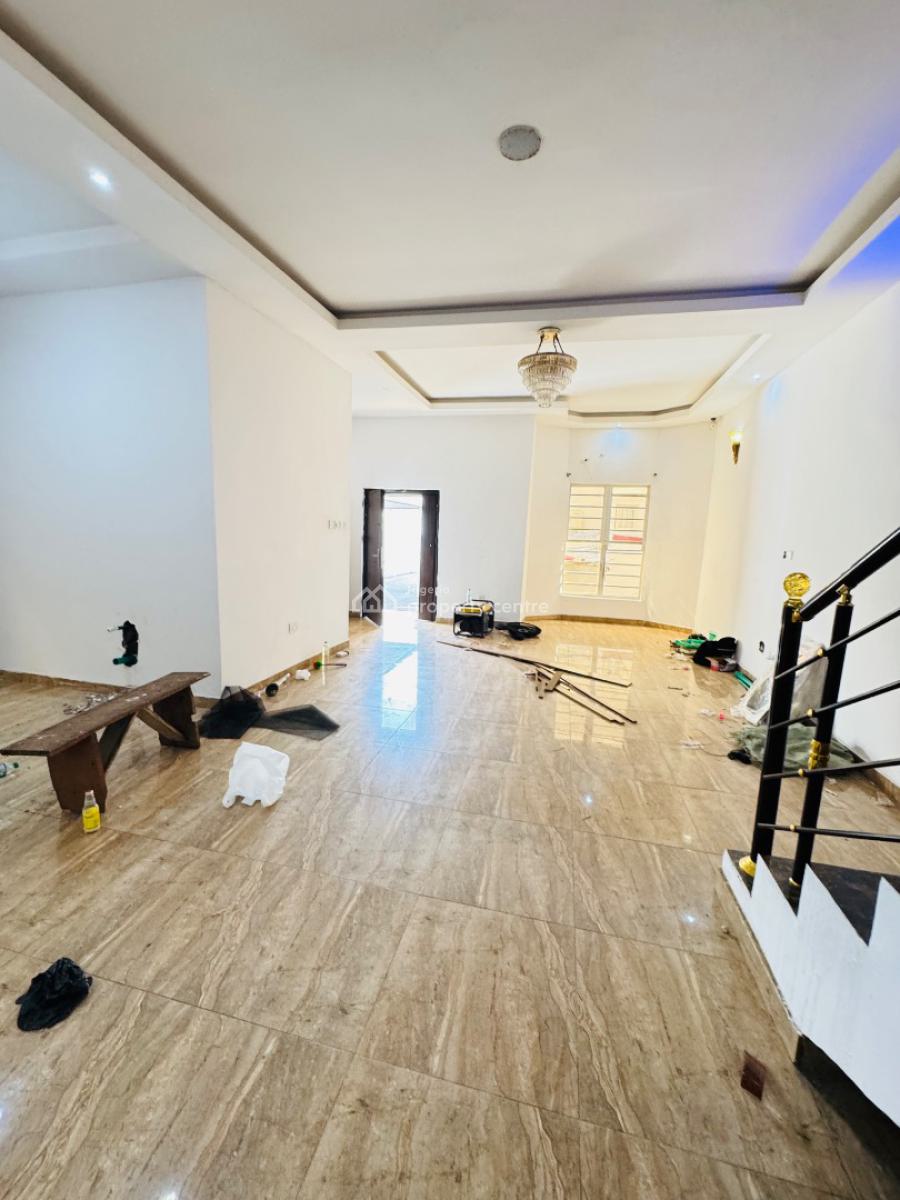 Spacious and Massive Parlor Space Now Available 3.2m, Orchid Road, Lekki, Lagos, Flat / Apartment for Rent