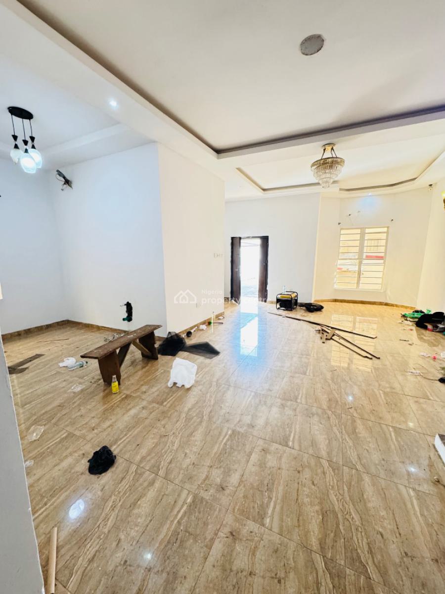 Spacious and Massive Parlor Space Now Available 3.2m, Orchid Road, Lekki, Lagos, Flat / Apartment for Rent