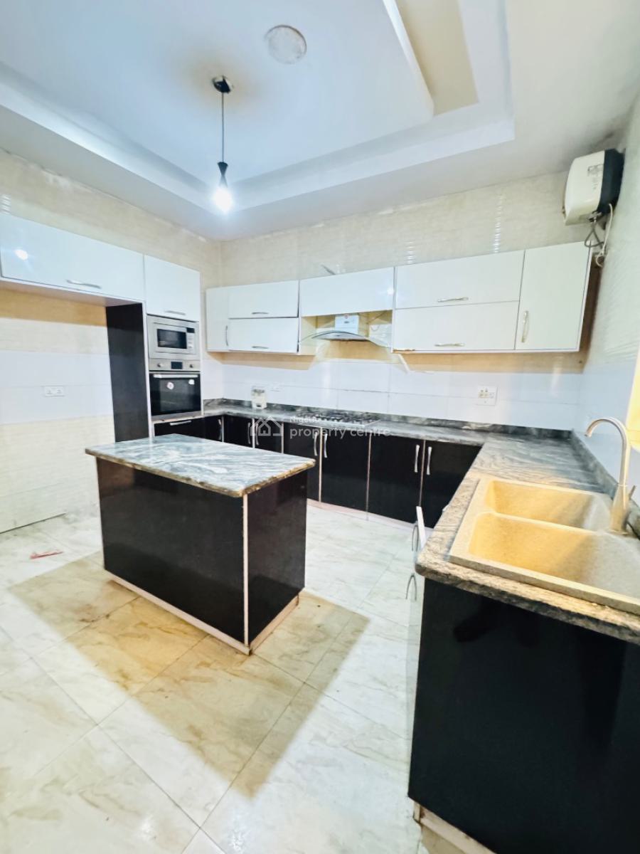 Spacious and Massive Semi Master Bedroom Available, Orchid Road, Lekki, Lagos, Self Contain (single Rooms) for Rent