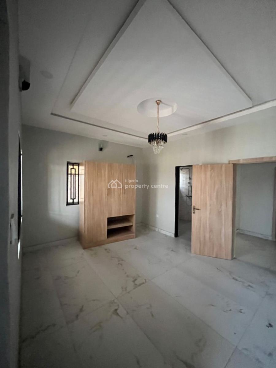 Very Sweet and Lovable Luxury 3bed By Coastal Road Upstairs, Orchid Extension Coastal Road, Ajah, Lagos, Flat / Apartment for Rent