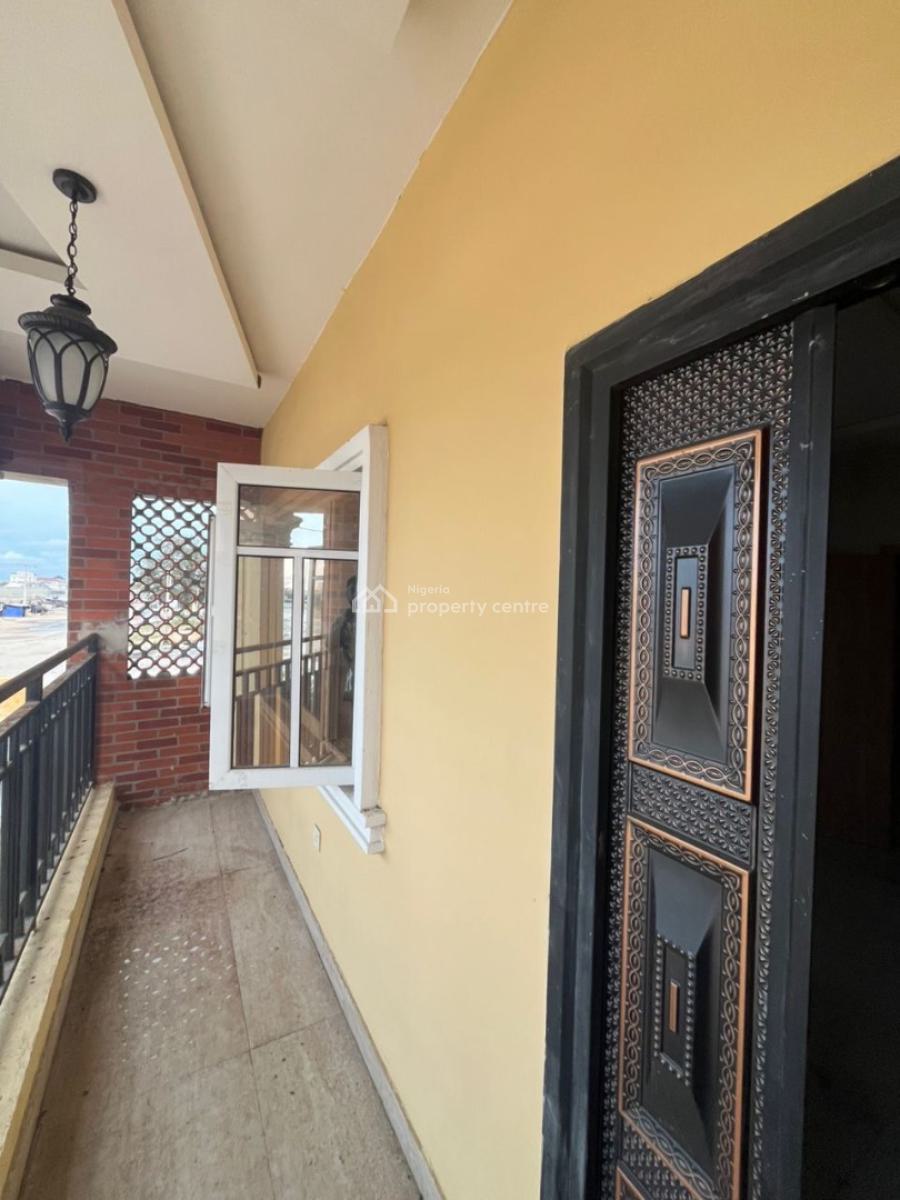 Very Sweet and Lovable Luxury 3bed By Coastal Road Upstairs, Orchid Extension Coastal Road, Ajah, Lagos, Flat / Apartment for Rent