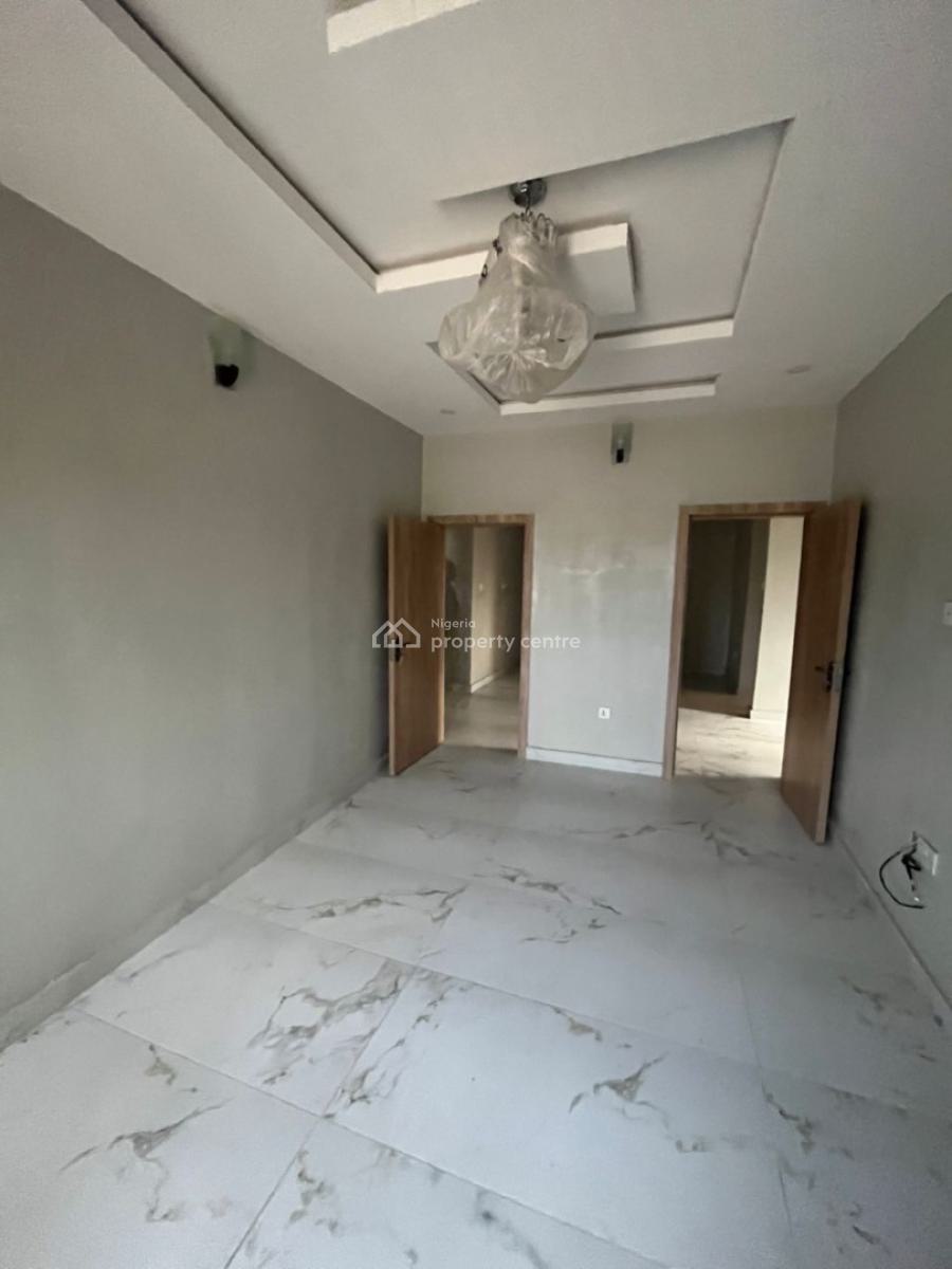 Very Sweet and Lovable Luxury 3bed By Coastal Road Upstairs, Orchid Extension Coastal Road, Ajah, Lagos, Flat / Apartment for Rent