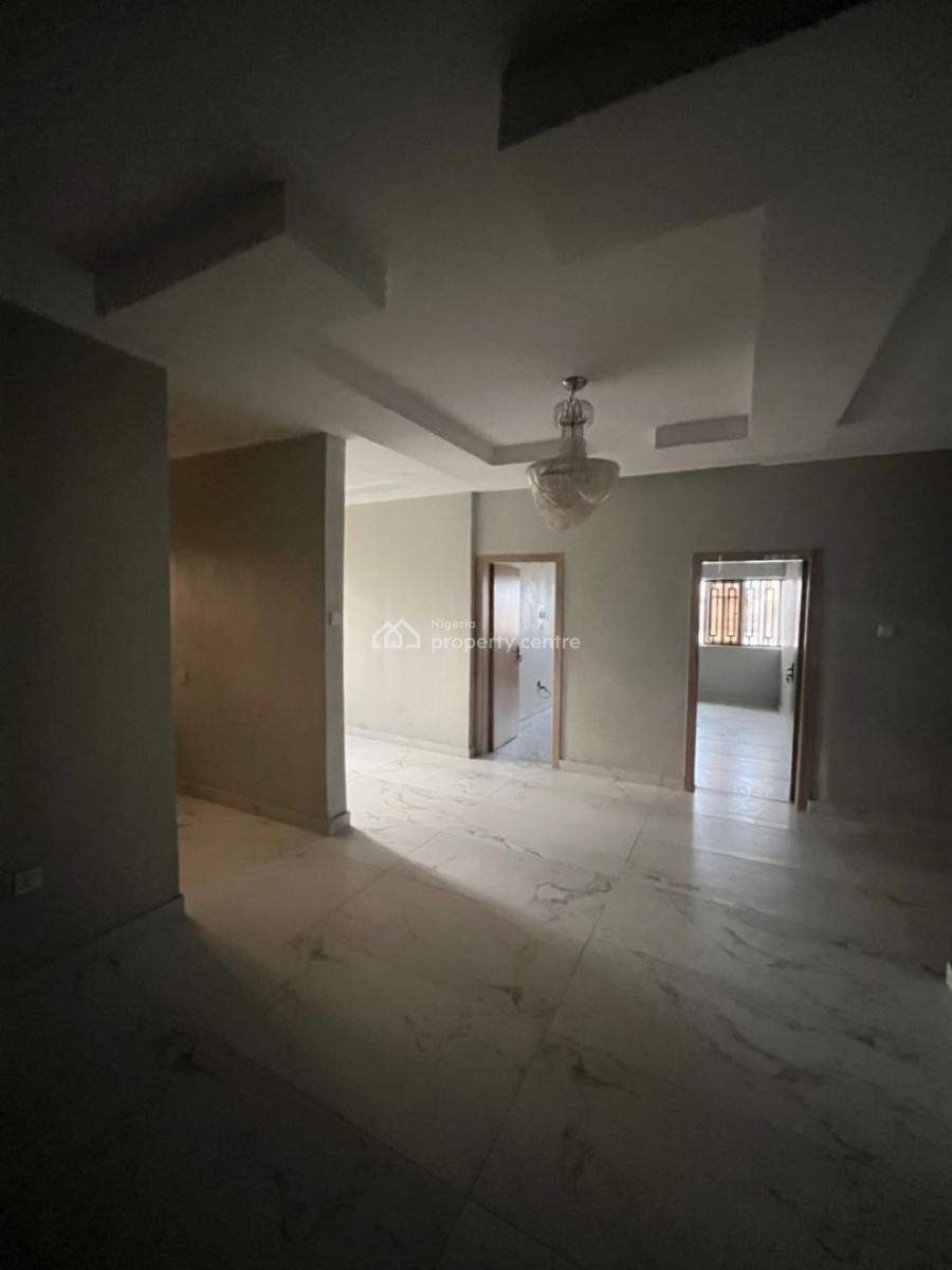 Very Sweet and Lovable Luxury 3bed By Coastal Road Upstairs, Orchid Extension Coastal Road, Ajah, Lagos, Flat / Apartment for Rent