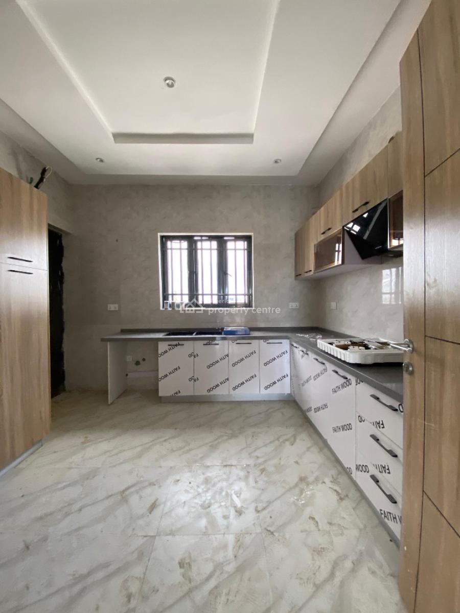 Newly Bullt 3 Bedroom Apartment in The Heart of Ikeja, Very Secured Estate|close Proximity to Airport, Adeniyi Jones, Ikeja, Lagos, Flat / Apartment for Sale