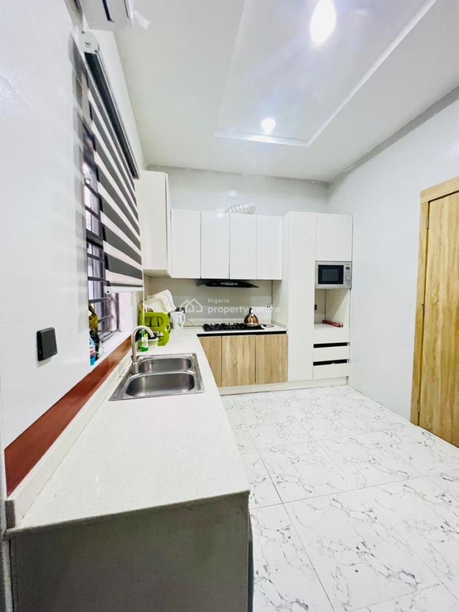 Luxurious 4bedroom Terraced Duplex Available, Orchid Road, Lekki, Lagos, Terraced Duplex Short Let