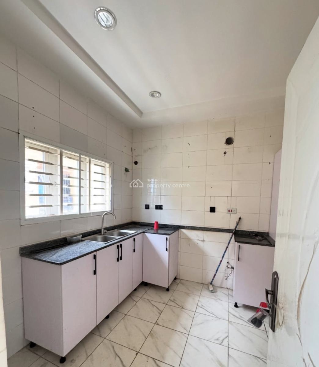 Neatly Built 3 Bedroom Flat + Bq, Katampe (main), Katampe, Abuja, Flat / Apartment for Rent
