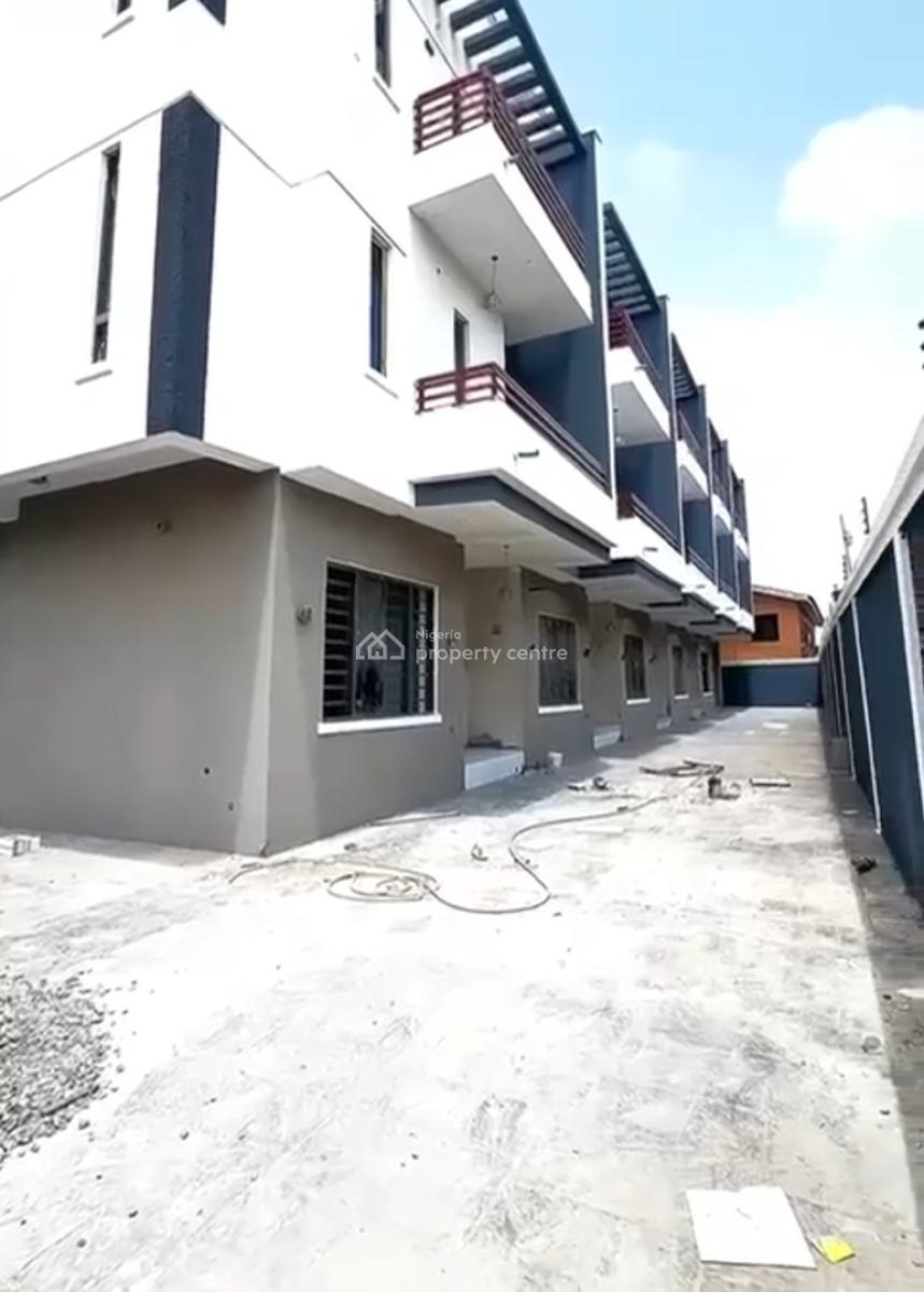 4-bedroom Terrace Duplex with Ample Packing Space, Olowora, Magodo, Lagos, Terraced Duplex for Sale