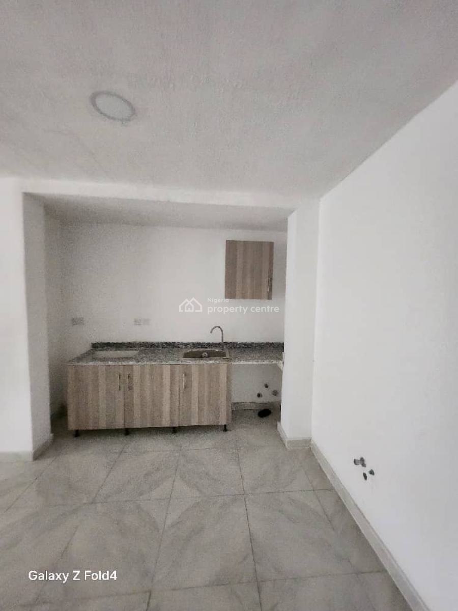 Modern 2 Bedroom Fully Serviced Apartment for Urgent Deal, Off Freedom Way, Lekki Phase 1, Lekki, Lagos, Flat / Apartment for Sale