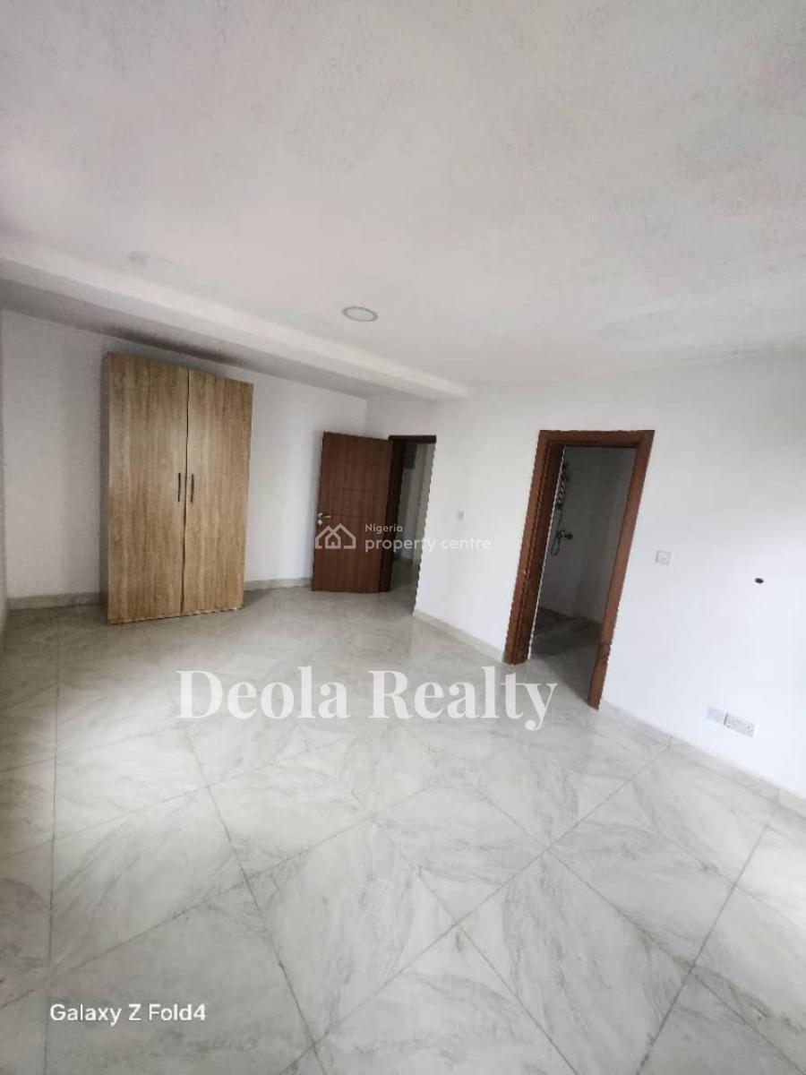 Modern 2 Bedroom Fully Serviced Apartment for Urgent Deal, Off Freedom Way, Lekki Phase 1, Lekki, Lagos, Flat / Apartment for Sale