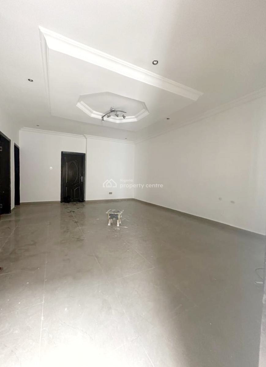 Luxury & Well Maintained 3 Bedroom Apartment in an Estate, Gbagada, Lagos, Flat / Apartment for Rent