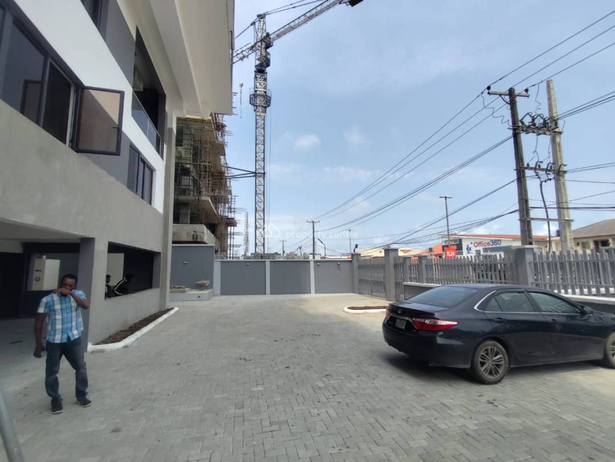 3 Bedroom Apartment, Off Admirality Way, Lekki Phase 1, Lekki, Lagos, Block of Flats for Sale