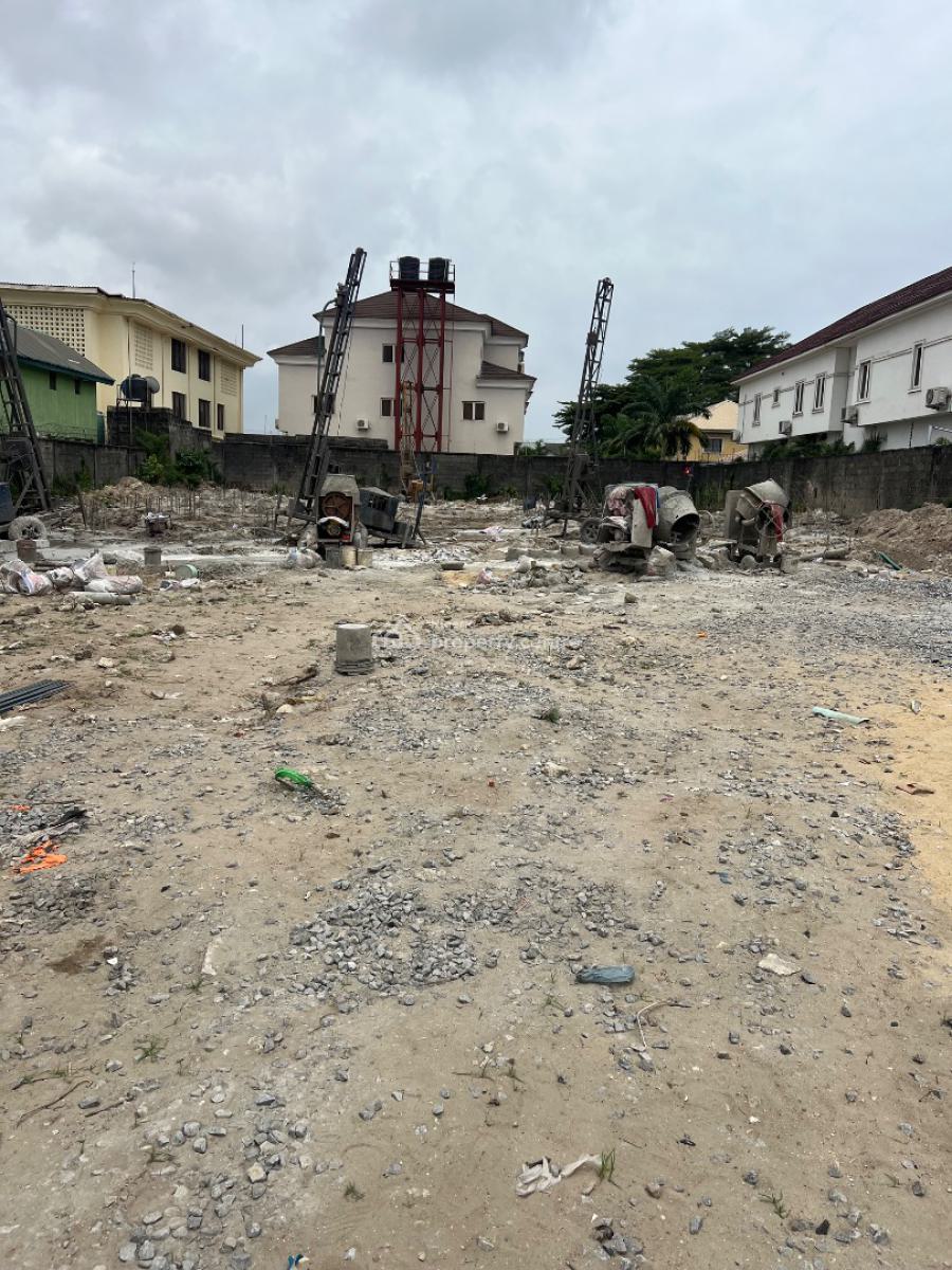 3 Bedroom Luxury Apartment with Bq in a Serene Environment, Lekki Phase 1, Lekki, Lagos, Flat / Apartment for Sale