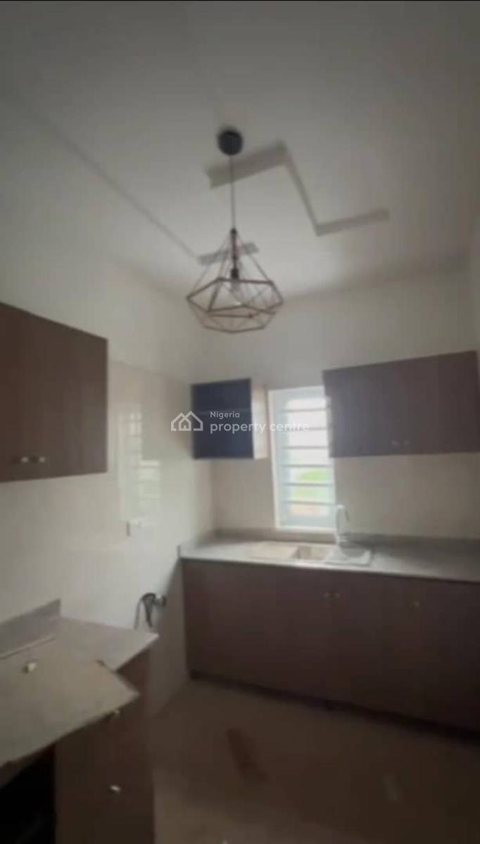Lovely 2 Bedroom Flat, Ori-oke, Ogudu, Lagos, Flat / Apartment for Rent