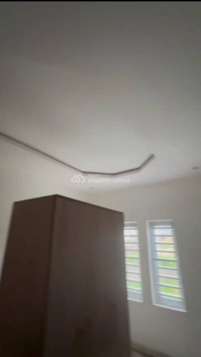 Lovely 2 Bedroom Flat, Ori-oke, Ogudu, Lagos, Flat / Apartment for Rent