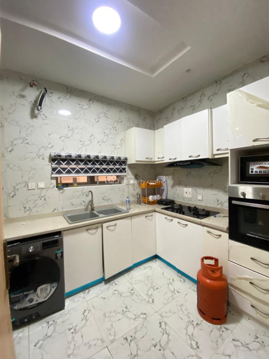 3 Bedroom Furnished Flat Apartment, Van Daniel Estate, Ikota, Lekki, Lagos, Block of Flats for Sale