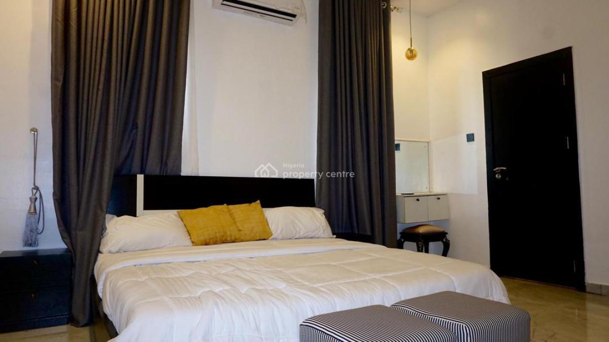 Luxury,neat and Fully Furnished 2 Bedroom Apartment in a Secured Area, Freedom Way, Lekki, Lagos, Flat / Apartment for Rent