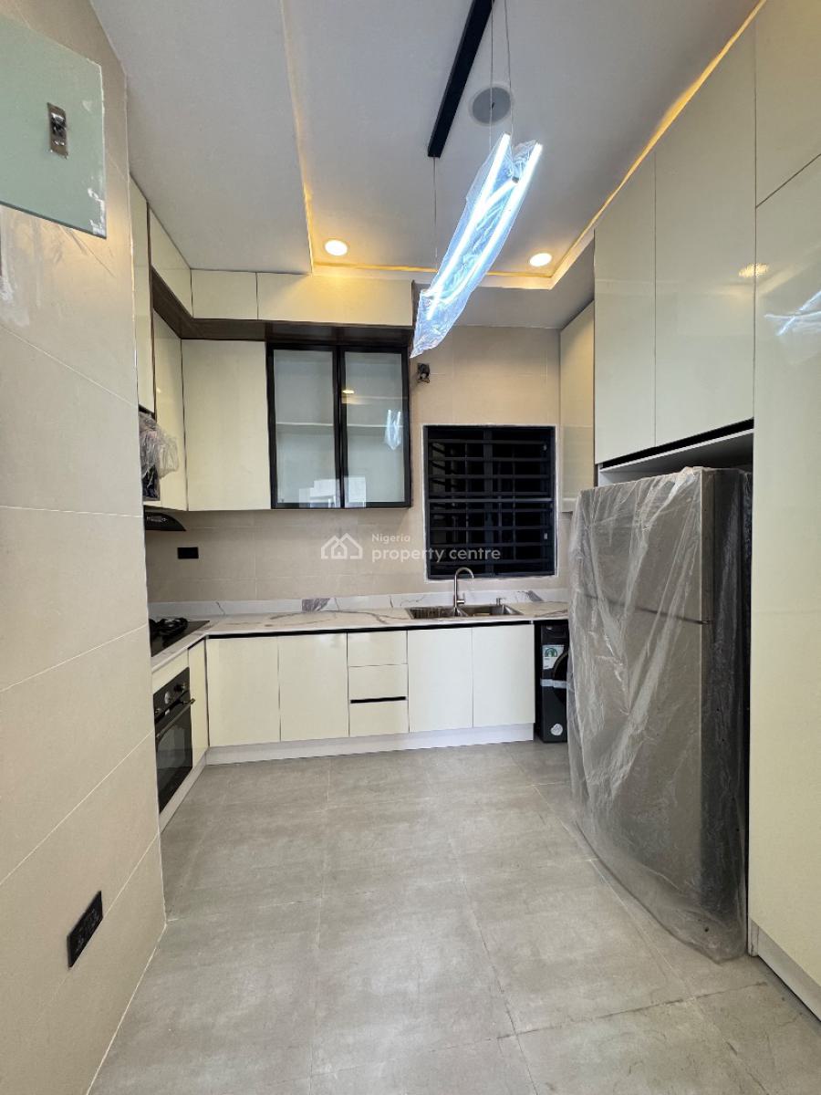 Stunning Newly Built 3 Bedroom Apartment, Lekki Phase 1, Lekki, Lagos, Flat / Apartment for Rent