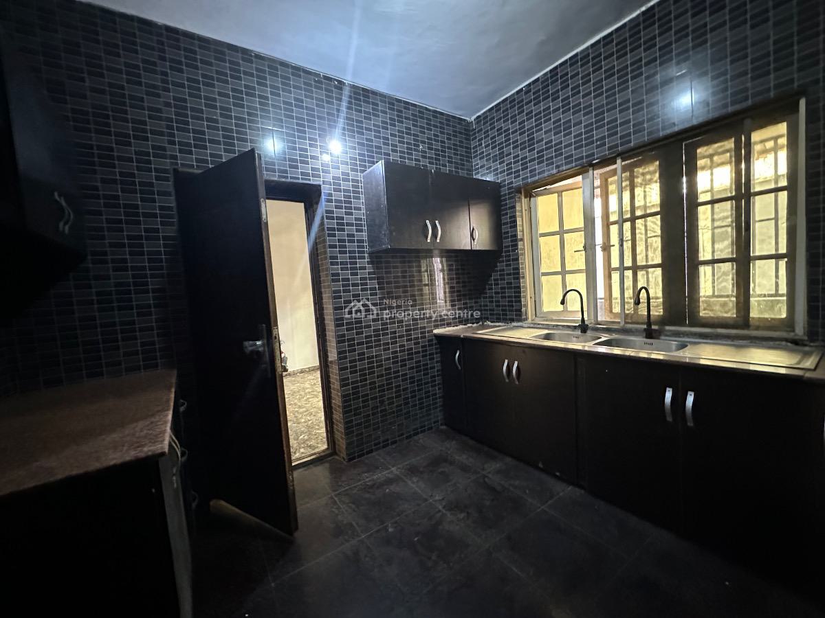 Luxury 4 Bedrooms Semi Detached Duplex, Omole Phase 2, Ikeja, Lagos, Semi-detached Duplex for Rent