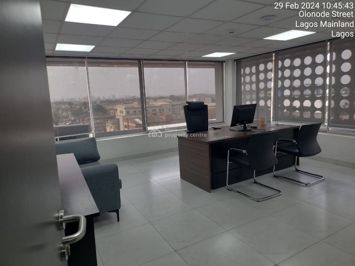 Open-plan Office Space Measuring 290sqm on The 2nd Floor, Alagomeji, Yaba, Lagos, Office Space for Rent