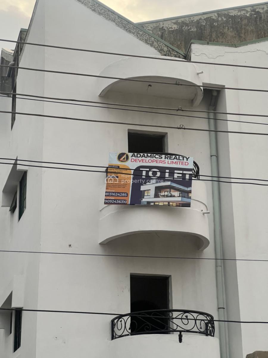 Spacious 5 Bedroom Semi-duplex with a Room Bq, Chevron, Lekki, Lagos, Semi-detached Duplex for Rent