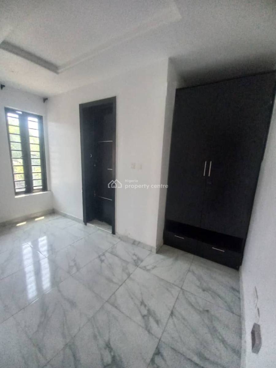 Nice Serviced 2 Bedroom Flat  Upstairs, Ologolo, Lekki, Lagos, House for Rent