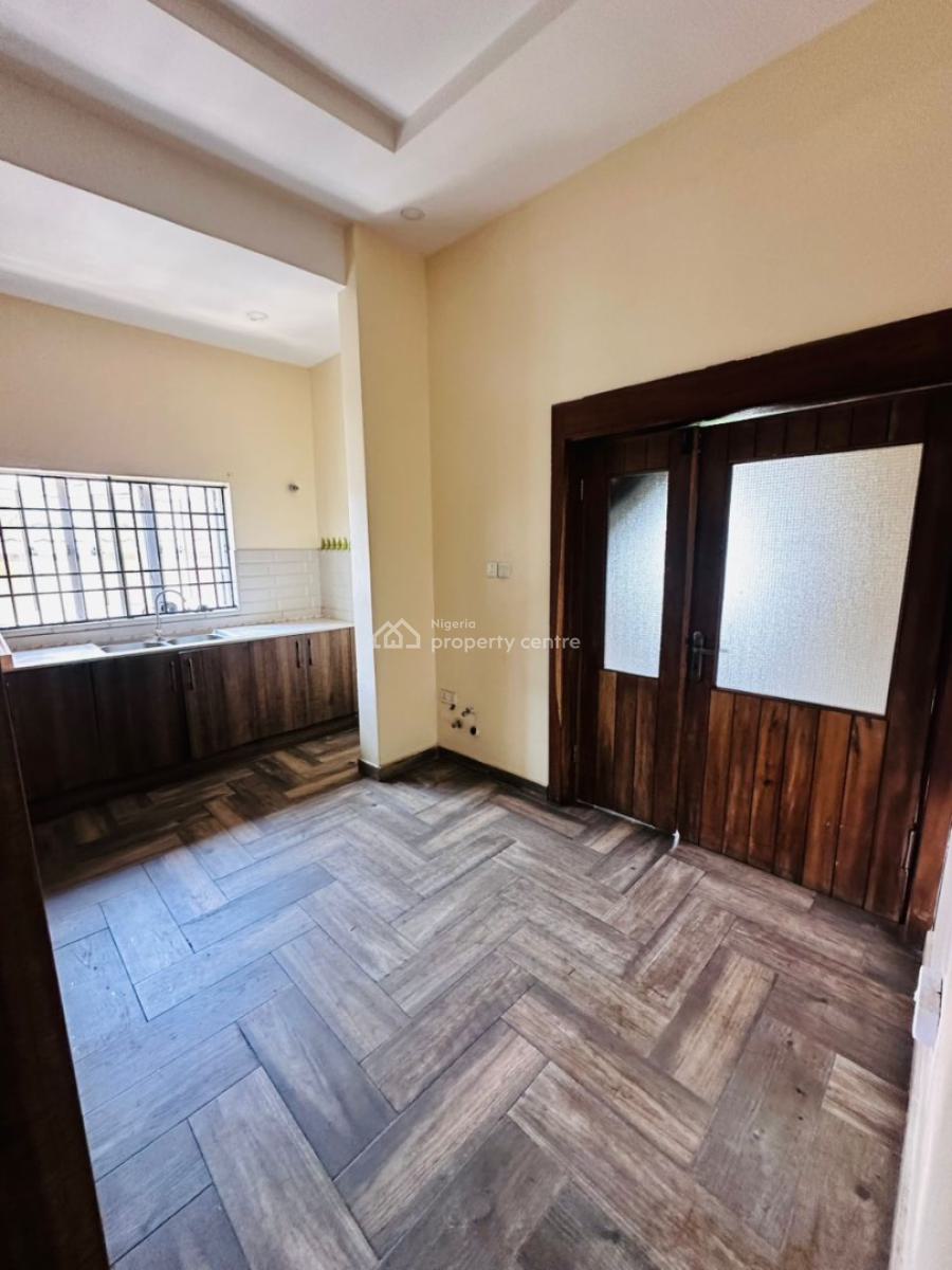 Spacious 3 Bedroom Maisonette in an Estate, Osapa, Lekki, Lagos, House for Rent