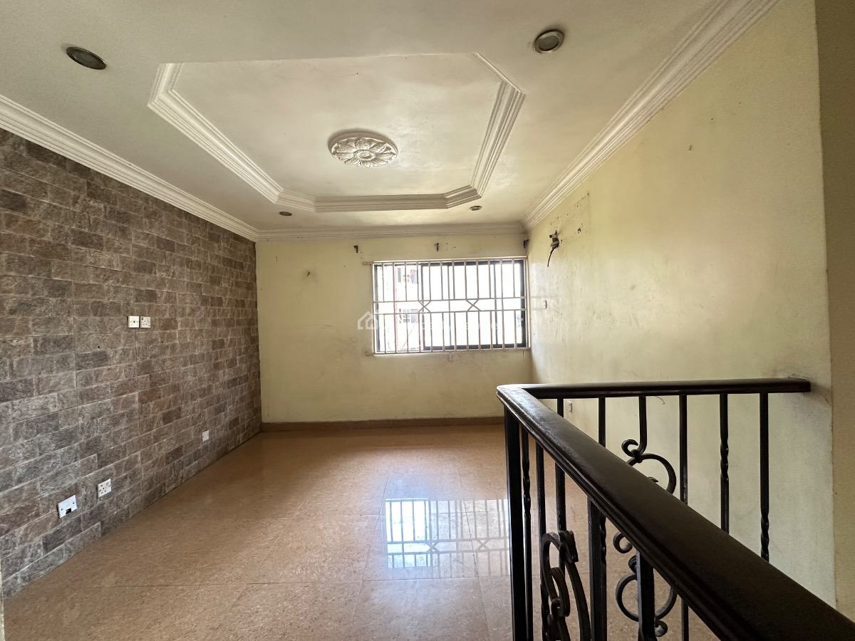 Well Located 6 Bedroom Semi-detached Duplex with Two (2) Bq & Pool, Igbo- Efon, Lekki, Lagos, Semi-detached Duplex for Sale