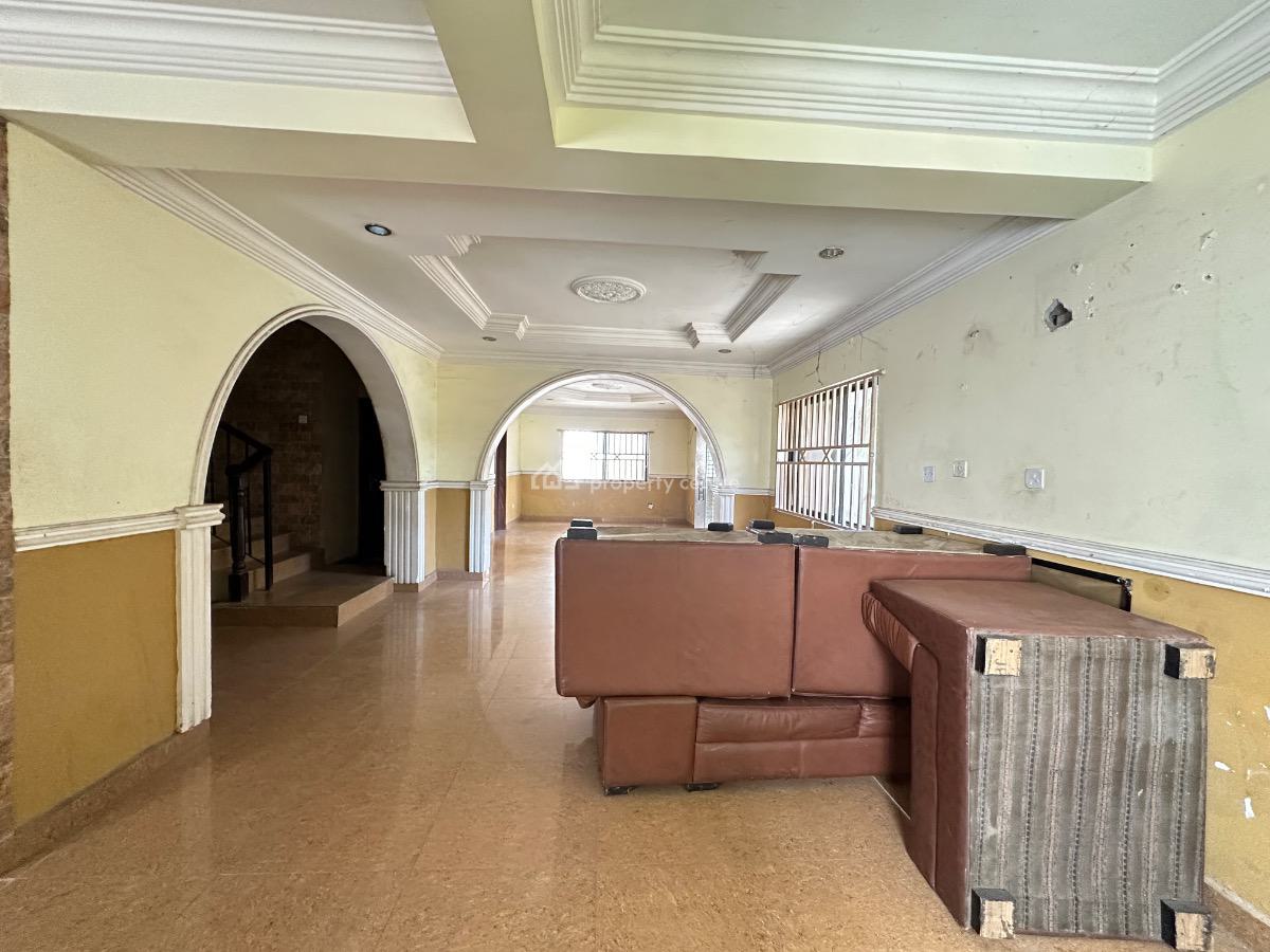 Well Located 6 Bedroom Semi-detached Duplex with Two (2) Bq & Pool, Igbo- Efon, Lekki, Lagos, Semi-detached Duplex for Sale