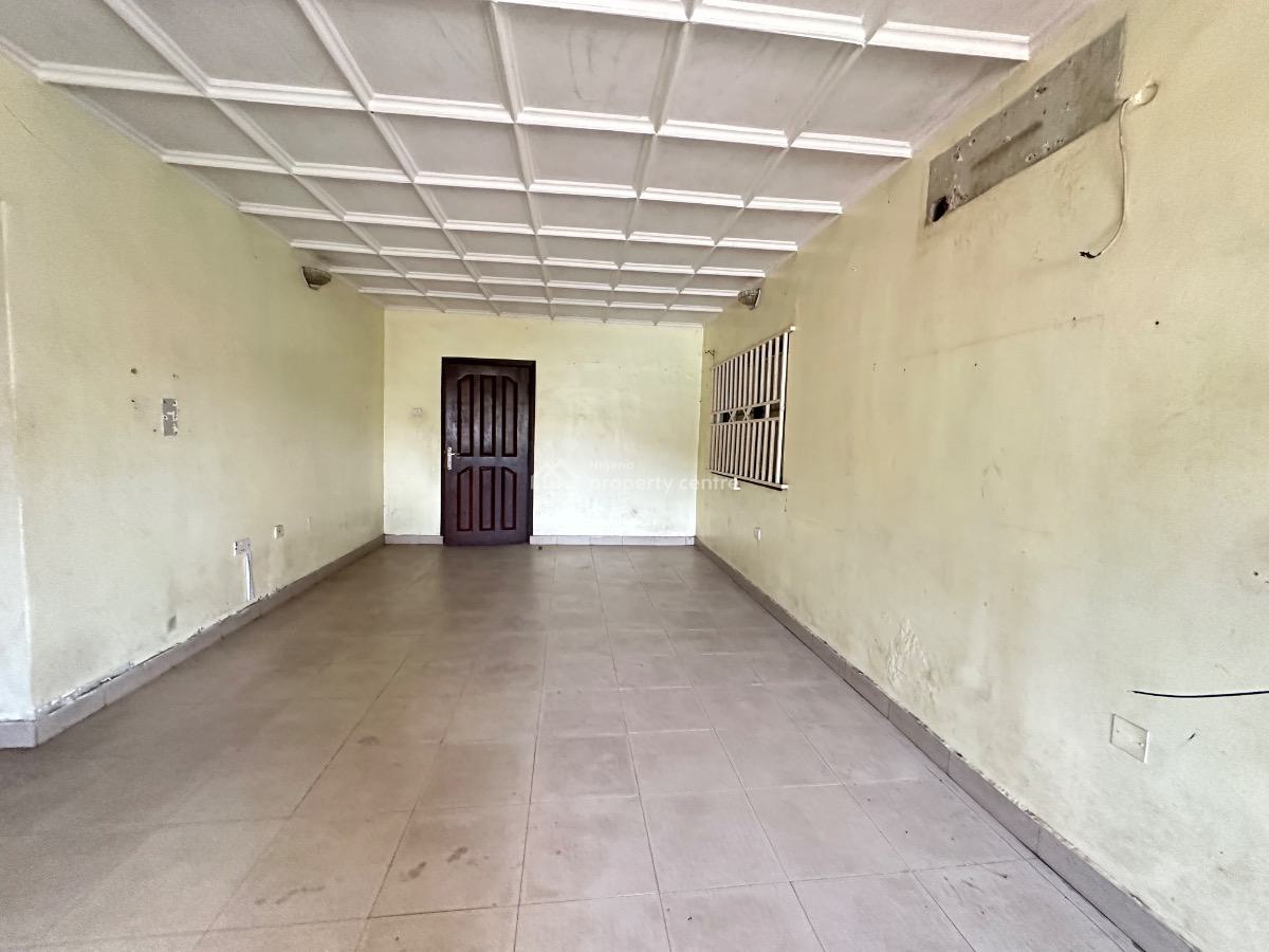 Well Located 6 Bedroom Semi-detached Duplex with Two (2) Bq & Pool, Igbo- Efon, Lekki, Lagos, Semi-detached Duplex for Sale