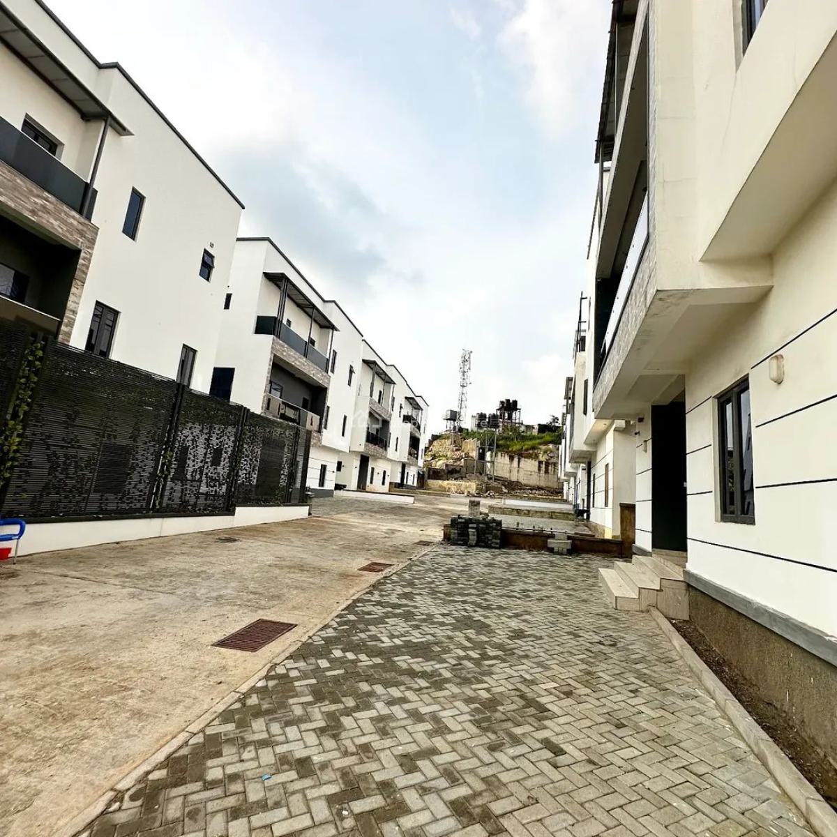 Solid Built 6 Bedroom Detached Duplex in a Serene Environment, Guzape District, Abuja, Detached Duplex for Sale