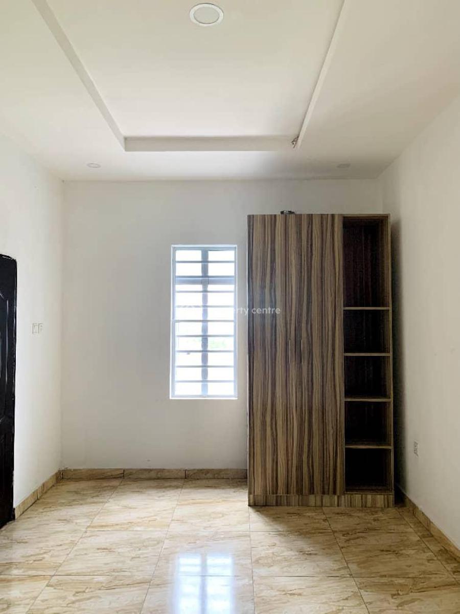Well Built 2 Bedroom Apartment in a Serene Neighbourhood, Oribanwa Road, Awoyaya, Ibeju Lekki, Lagos, Flat / Apartment for Rent