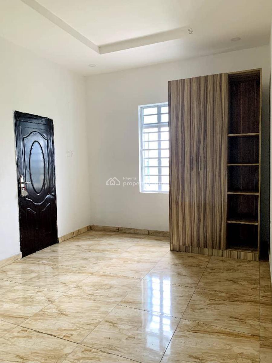 Well Built 2 Bedroom Apartment in a Serene Neighbourhood, Oribanwa Road, Awoyaya, Ibeju Lekki, Lagos, Flat / Apartment for Rent