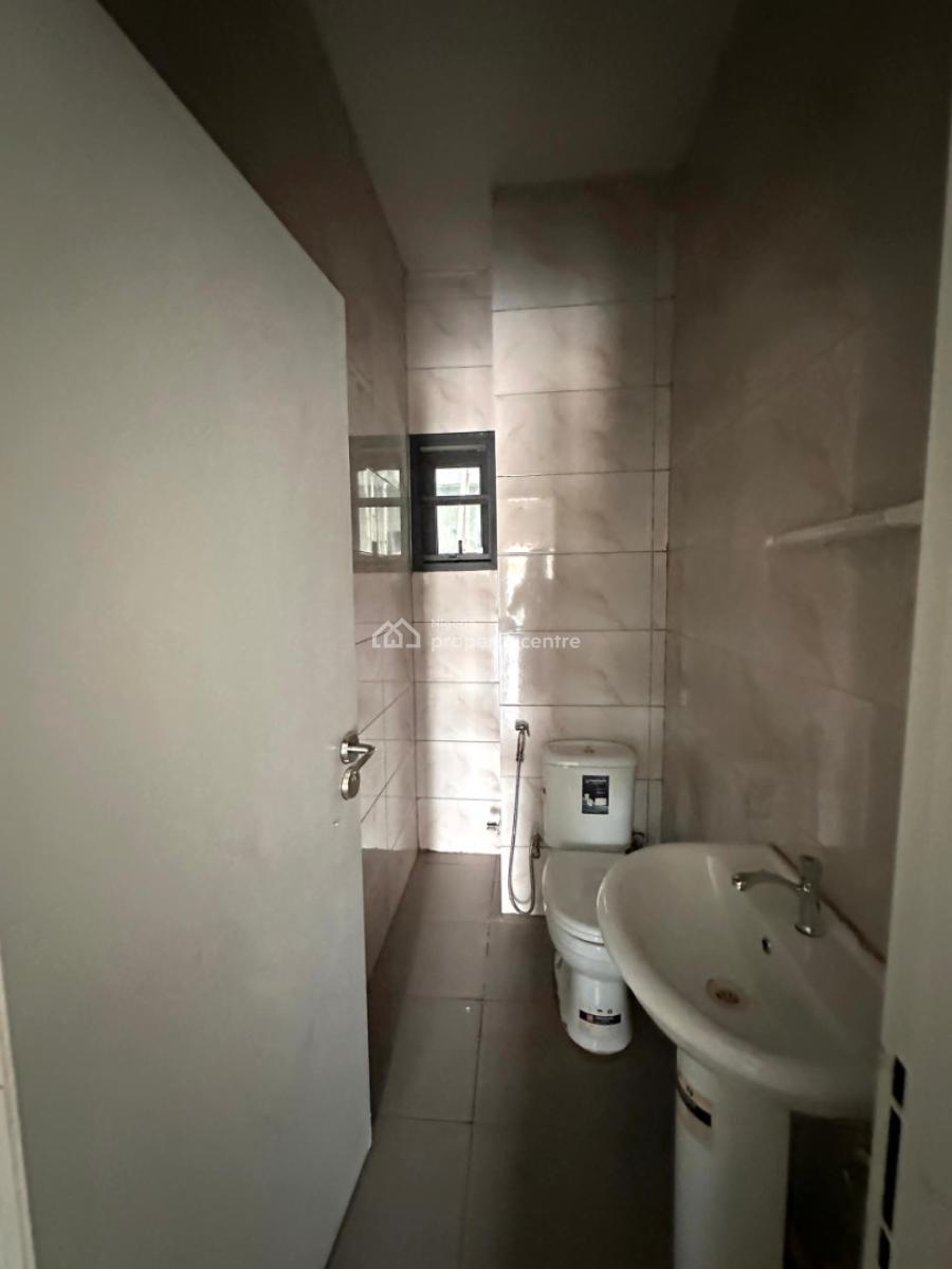 Newly Built 3 Bedroom Flat, Gilmore, Jahi, Abuja, Flat / Apartment for Rent