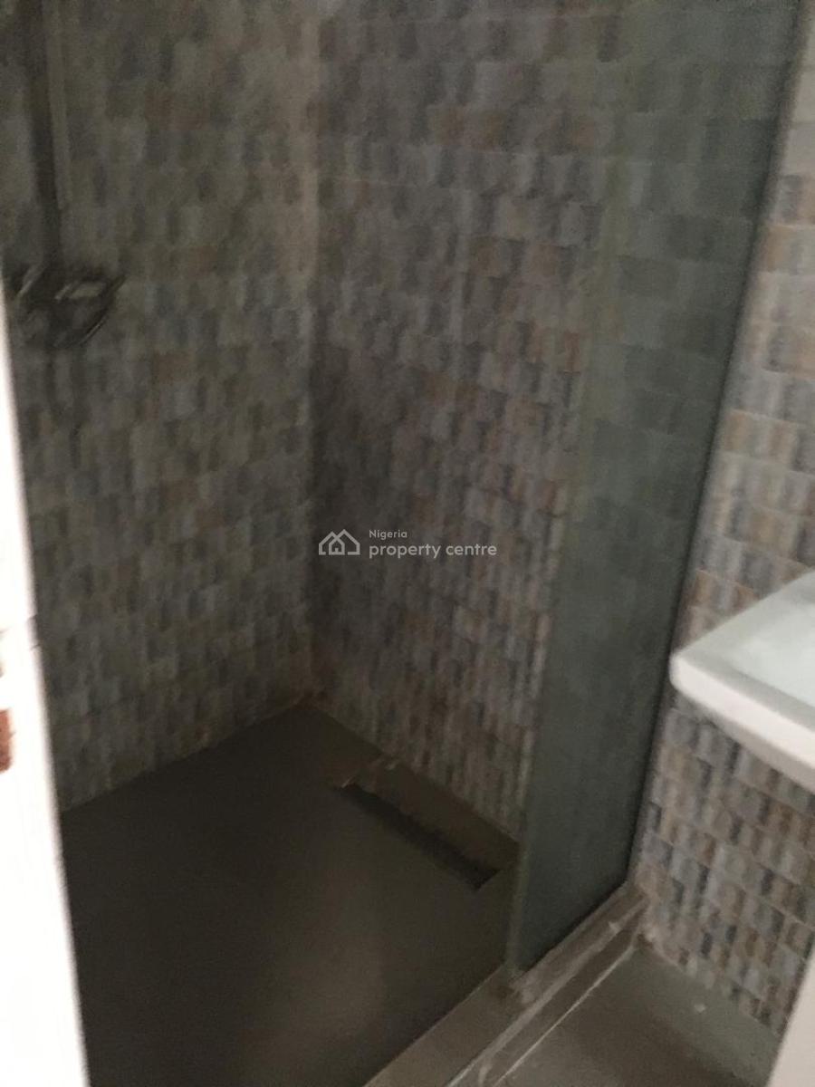 Well Maintained 2 Bedroom Flat, Agungi, Lekki, Lagos, Flat / Apartment for Rent