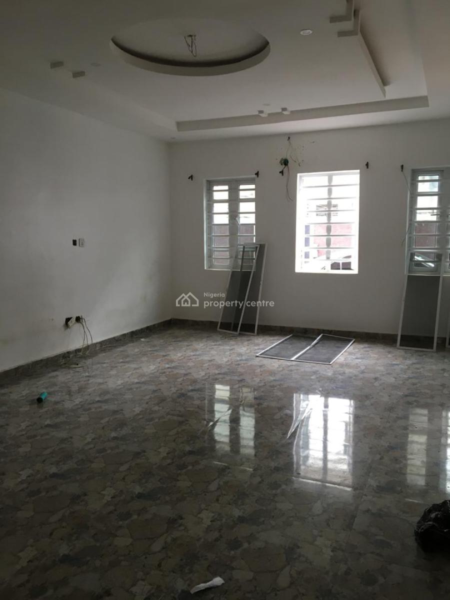 Well Maintained 2 Bedroom Flat, Agungi, Lekki, Lagos, Flat / Apartment for Rent